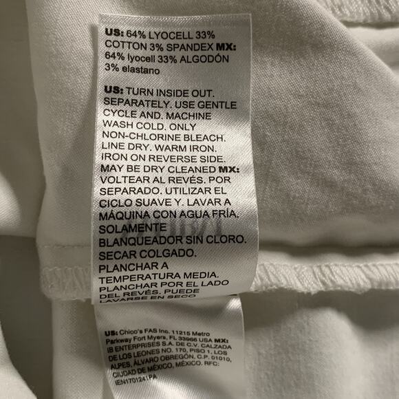 WHBM Jacket NWT Women's Size 4 White Coated Denim Contrast Piping Moto Style - Picture 4 of 6